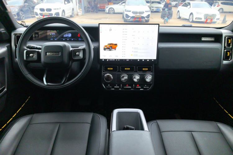Used iCAR V23 2025 401 Two-Wheel Drive Intelligent Driving Version Center Console