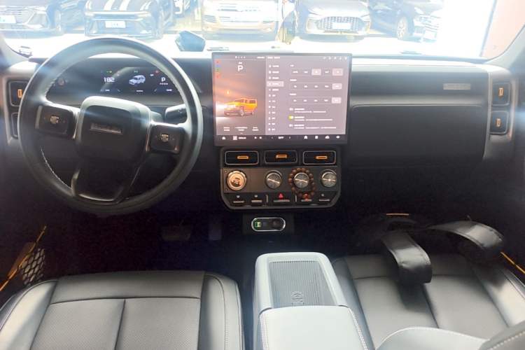 Used iCAR V23 2025 401 Two-Wheel Drive Intelligent Driving Version Center Console