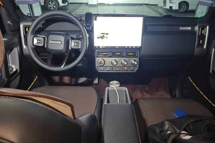 Used iCAR V23 2025 401 Two-Wheel Drive Intelligent Driving Version Center Console
