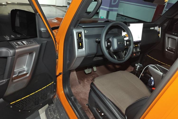 Used iCAR V23 2025 401 Two-Wheel Drive Intelligent Driving Version Driver Seat