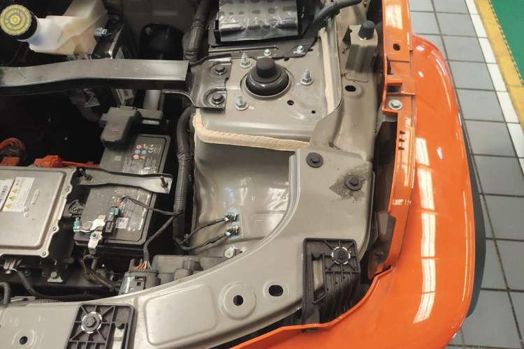 Used iCAR V23 2025 401 Two-Wheel Drive Intelligent Driving Version Engine Bay Left