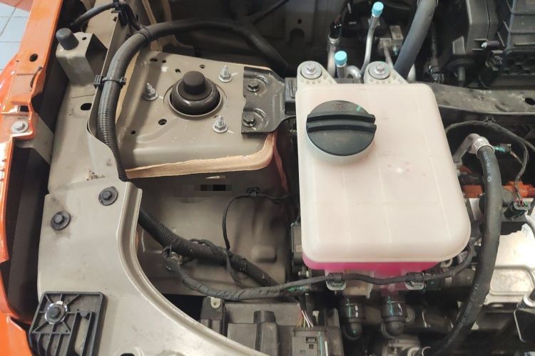 Used iCAR V23 2025 401 Two-Wheel Drive Intelligent Driving Version Engine Bay Right