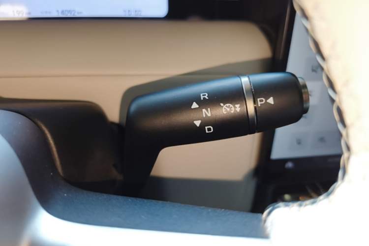 Used iCAR V23 2025 501 Four-Wheel Drive Advanced Version Gear Lever