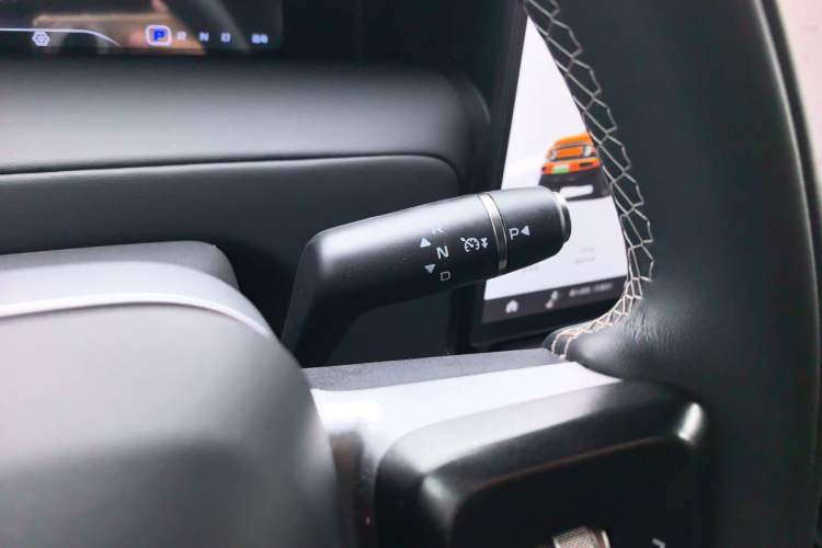 Used iCAR V23 2025 401 Two-Wheel Drive Intelligent Driving Version Gear Lever
