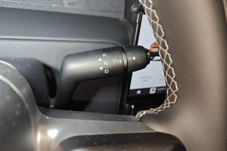 Used iCAR V23 2025 401 Two-Wheel Drive Intelligent Driving Version Gear Lever