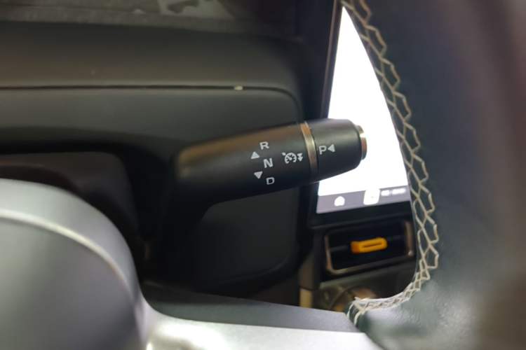 Used iCAR V23 2025 501 Four-Wheel Drive Intelligent Driving Version Gear Lever