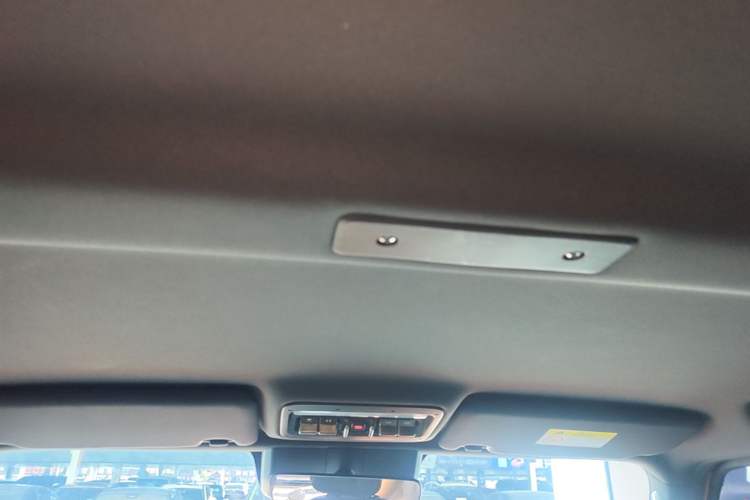 Used iCAR V23 2025 401 Two-Wheel Drive Intelligent Driving Version Headliner