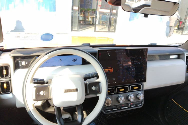 Used iCAR V23 2025 501 Four-Wheel Drive Intelligent Driving Version Interior 2