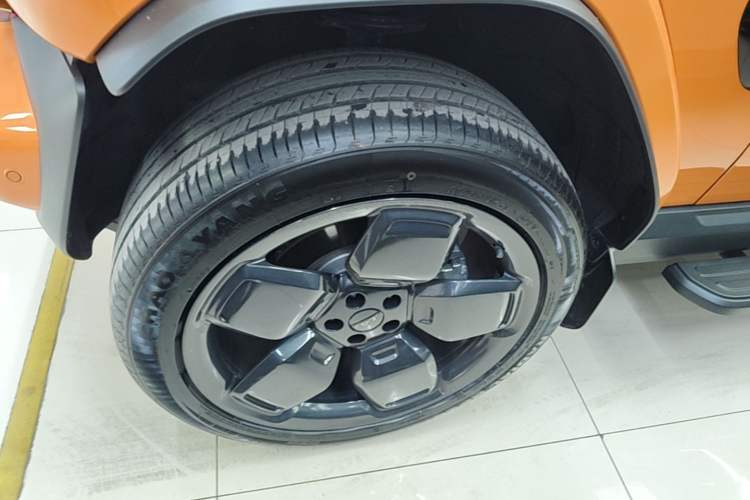 Used iCAR V23 2025 501 Four-Wheel Drive Intelligent Driving Version Left Front Wheel Hub