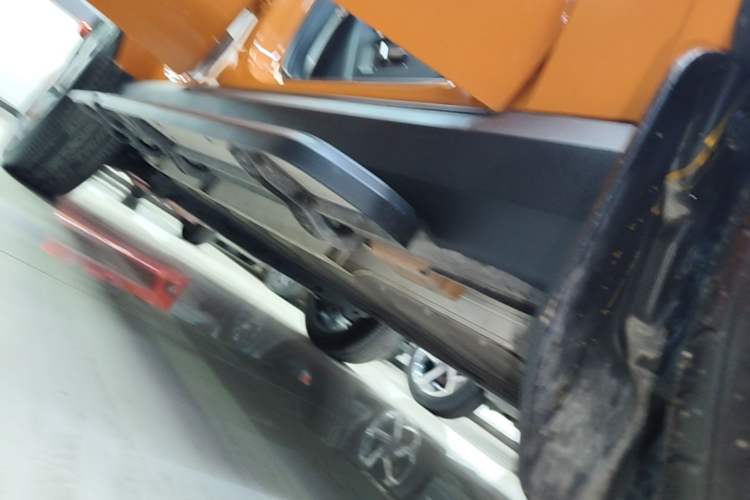 Used iCAR V23 2025 501 Four-Wheel Drive Intelligent Driving Version Right Side Sill