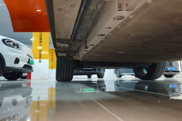 Used iCAR V23 2025 501 Four-Wheel Drive Intelligent Driving Version Right Side Sill