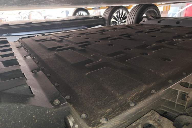 Used iCAR V23 2025 501 Four-Wheel Drive Advanced Version Chassis Front Right