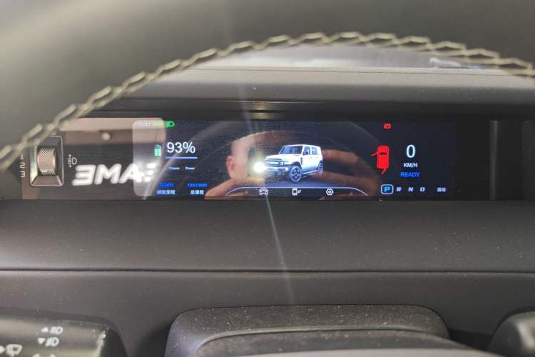 Used iCAR V23 2025 501 Four-Wheel Drive Advanced Version Instrument Cluster