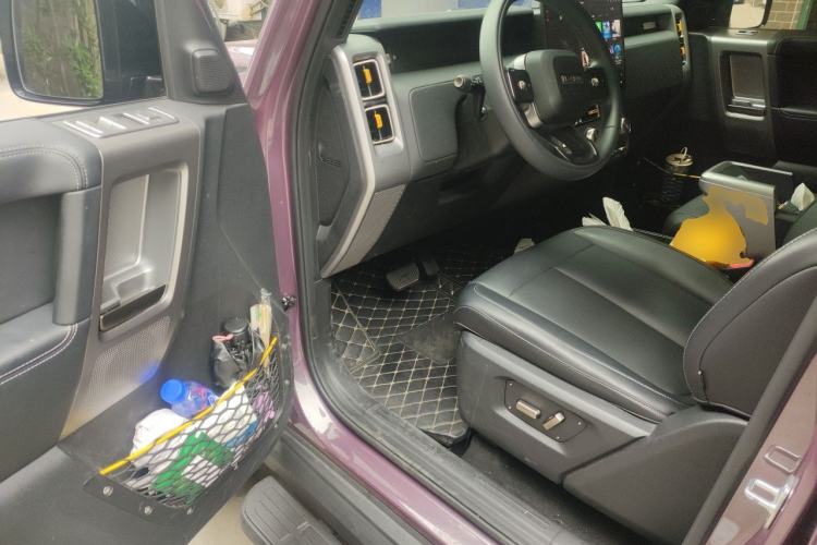 Used iCAR V23 2025 401 Two-Wheel Drive Intelligent Driving Version Driver Seat