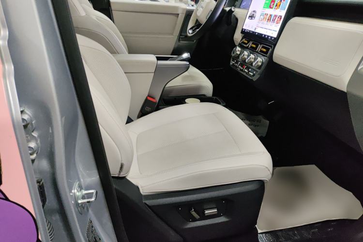Used iCAR V23 2025 401 Two-Wheel Drive Intelligent Driving Version Right Front Seat