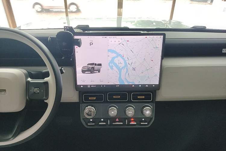 Used iCAR V23 2025 401 Two-Wheel Drive Advanced Edition Audio And AC Panel