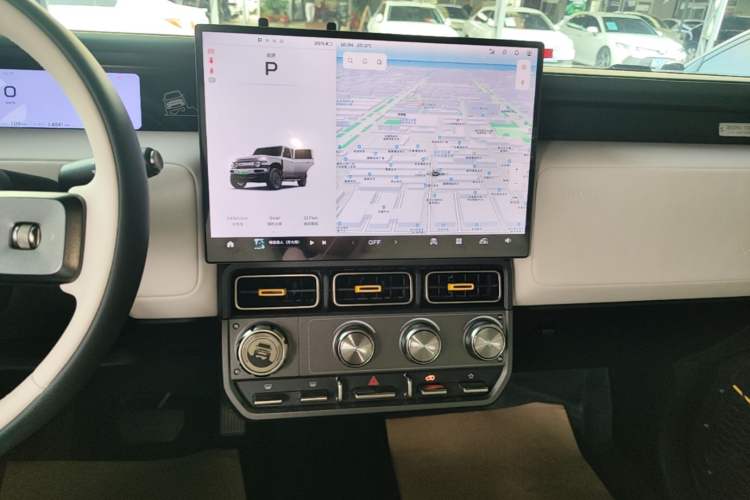 Used iCAR V23 2025 401 Two-Wheel Drive Intelligent Driving Version Audio And AC Panel