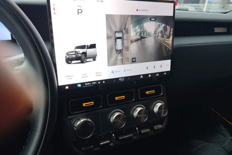 Used iCAR V23 2025 401 Two-Wheel Drive Intelligent Driving Version Audio And AC Panel