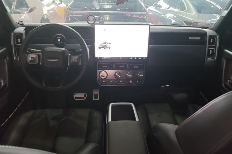 Used iCAR V23 2025 501 Four-Wheel Drive Intelligent Driving Version Center Console