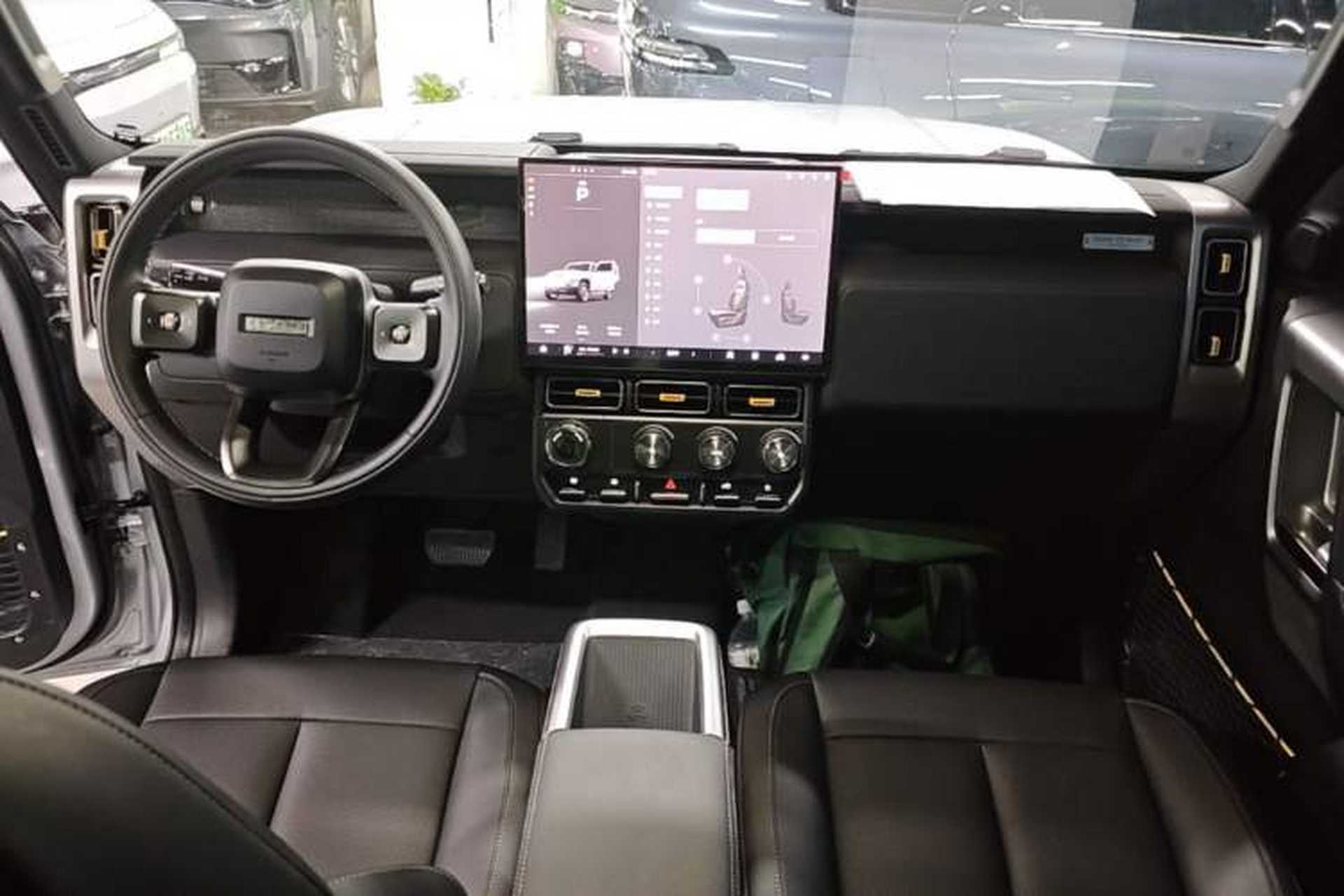 Used iCAR V23 2025 401 Two-Wheel Drive Advanced Edition Center Console