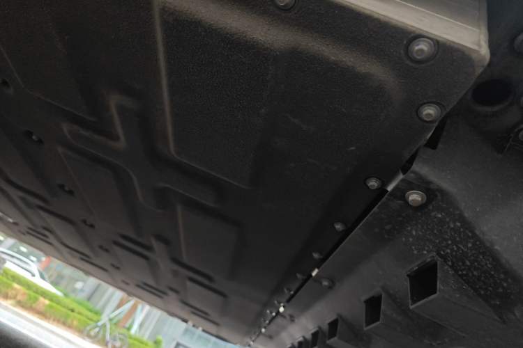 Used iCAR V23 2025 501 Four-Wheel Drive Intelligent Driving Version Chassis Front Right