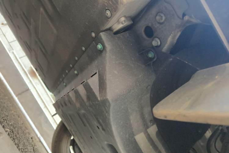 Used iCAR V23 2025 550 Two-Wheel Drive Intelligent Driving Version Chassis Front Right