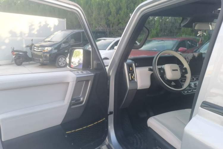 Used iCAR V23 2025 401 Two-Wheel Drive Intelligent Driving Version Driver Seat