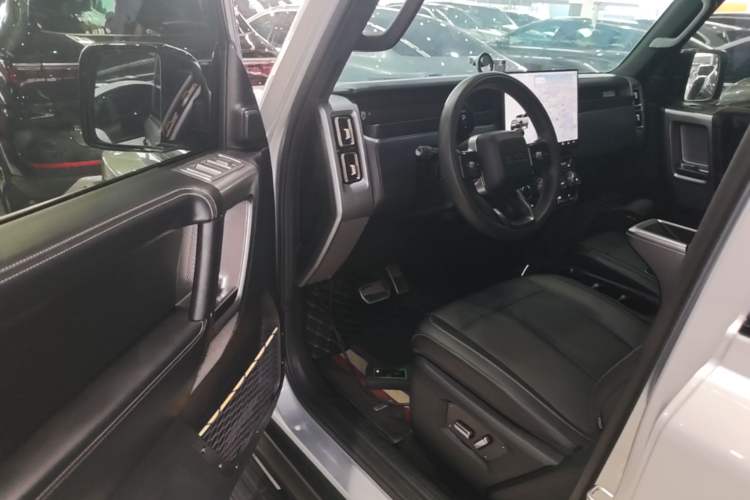 Used iCAR V23 2025 501 Four-Wheel Drive Intelligent Driving Version Driver Seat