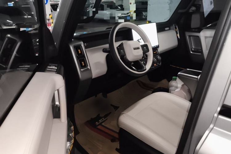 Used iCAR V23 2025 501 Four-Wheel Drive Intelligent Driving Version Driver Seat