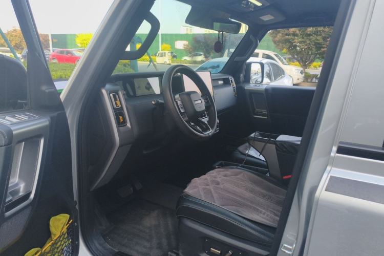 Used iCAR V23 2025 401 Two-Wheel Drive Intelligent Driving Version Driver Seat