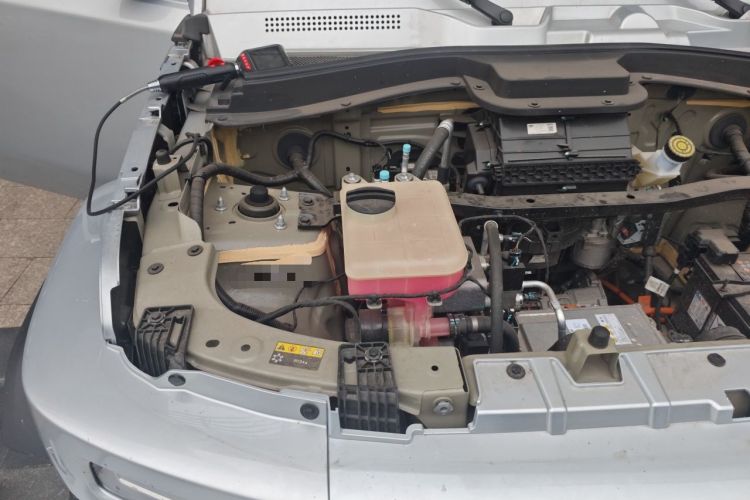 Used iCAR V23 2025 501 Four-Wheel Drive Intelligent Driving Version Engine Bay Right