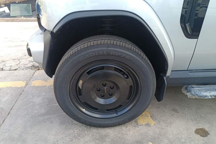 Used iCAR V23  Exterior 4