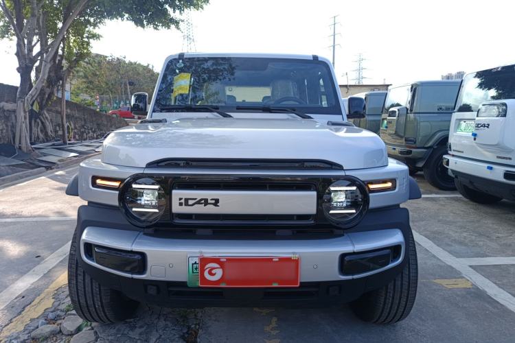 Used iCAR V23  Front