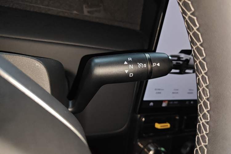 Used iCAR V23 2025 501 Four-Wheel Drive Intelligent Driving Version Gear Lever
