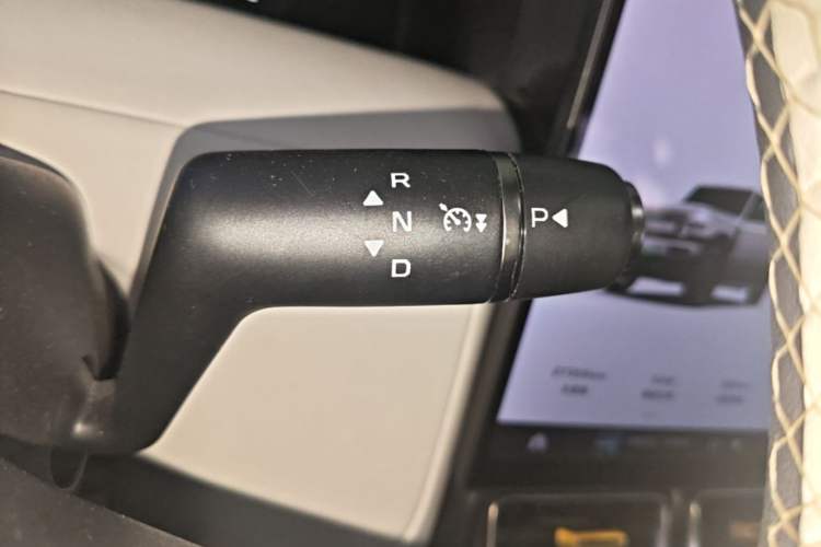 Used iCAR V23 2025 401 Two-Wheel Drive Intelligent Driving Version Gear Lever