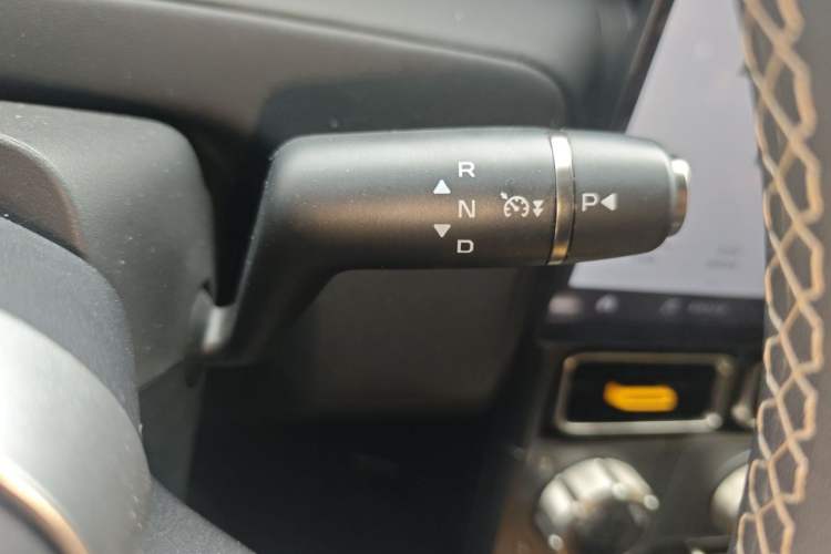 Used iCAR V23 2025 501 Four-Wheel Drive Intelligent Driving Version Gear Lever