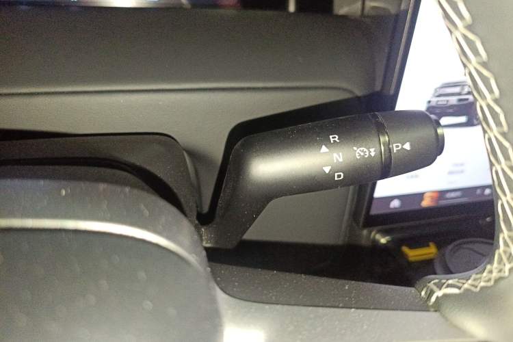 Used iCAR V23 2025 501 Four-Wheel Drive Advanced Version Gear Lever