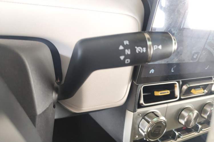 Used iCAR V23 2025 550 Two-Wheel Drive Intelligent Driving Version Gear Lever