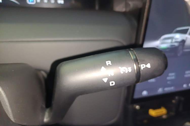 Used iCAR V23 2025 501 Four-Wheel Drive Intelligent Driving Version Gear Lever