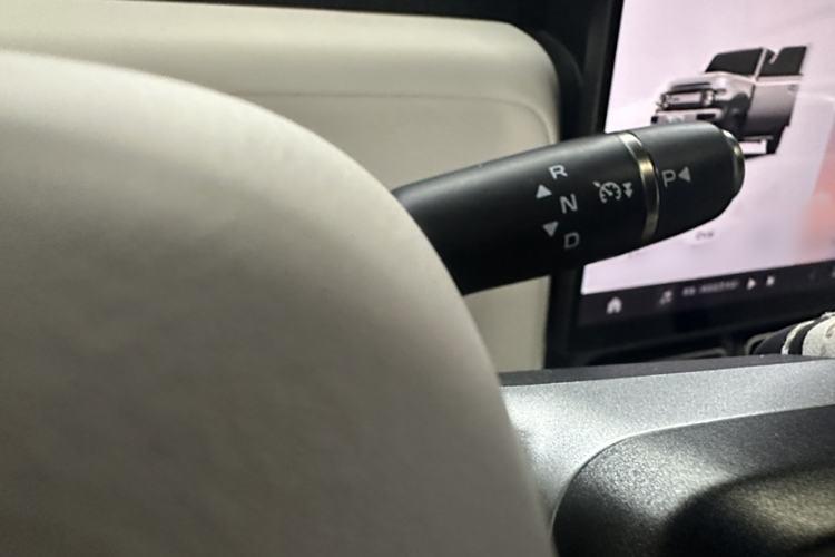 Used iCAR V23 2025 401 Two-Wheel Drive Intelligent Driving Version Gear Lever