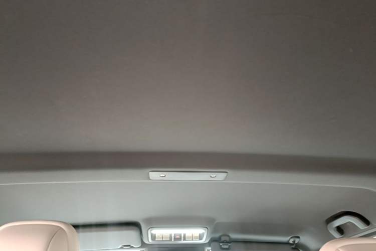 Used iCAR V23 2025 401 Two-Wheel Drive Advanced Edition Headliner