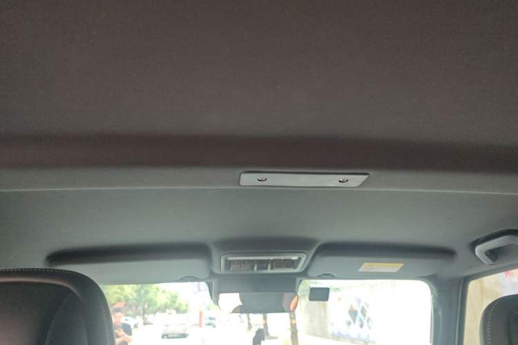 Used iCAR V23 2025 501 Four-Wheel Drive Intelligent Driving Version Headliner