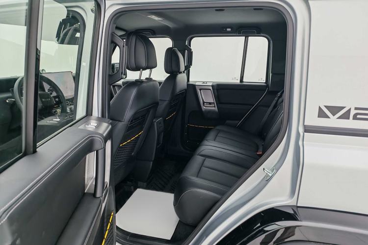 Used iCAR V23  Interior 3
