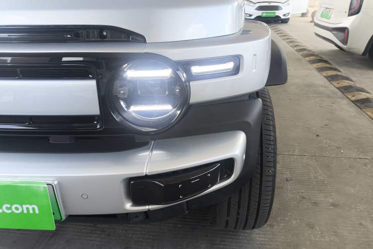 Used iCAR V23 2025 501 Four-Wheel Drive Intelligent Driving Version Left Front Headlight