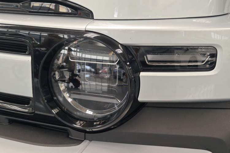 Used iCAR V23 2025 401 Two-Wheel Drive Intelligent Driving Version Left Front Headlight