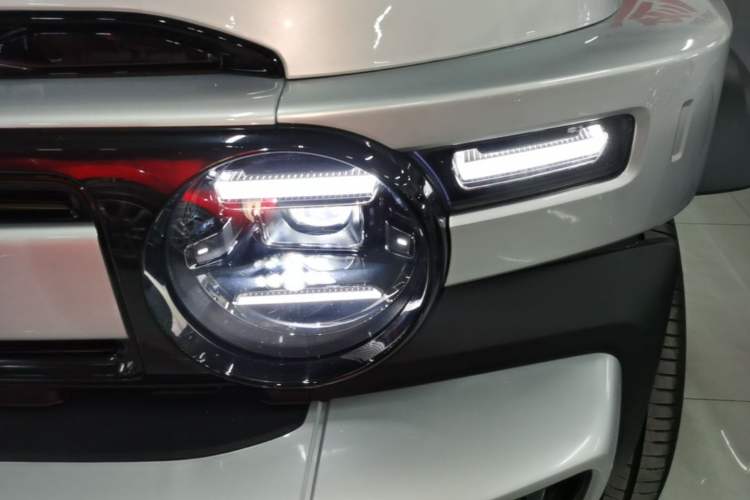 Used iCAR V23 2025 401 Two-Wheel Drive Advanced Edition Left Front Headlight