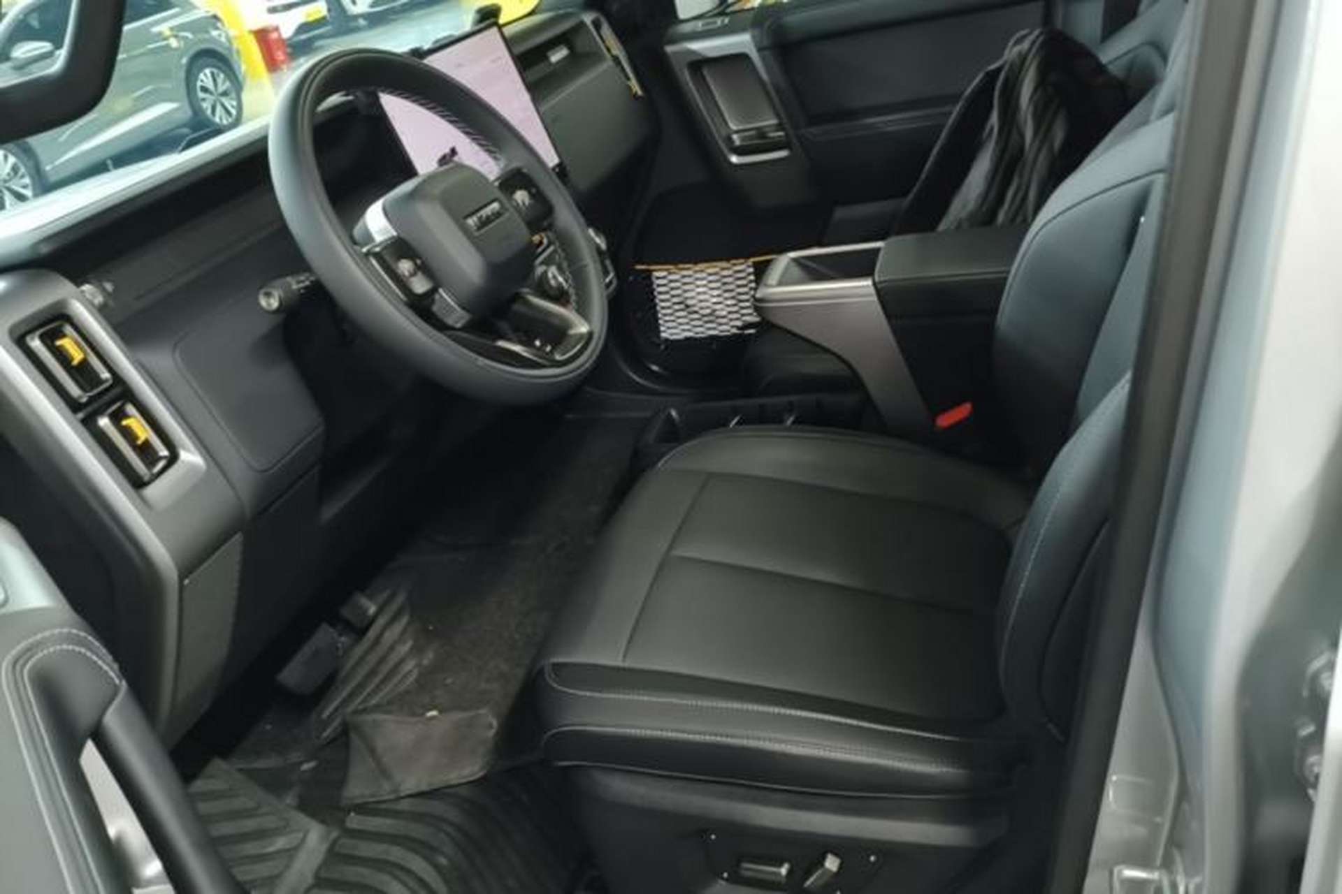Used iCAR V23 2025 501 Four-Wheel Drive Advanced Version Left Front Seat