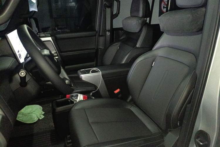 Used iCAR V23 2025 501 Four-Wheel Drive Advanced Version Left Front Seat