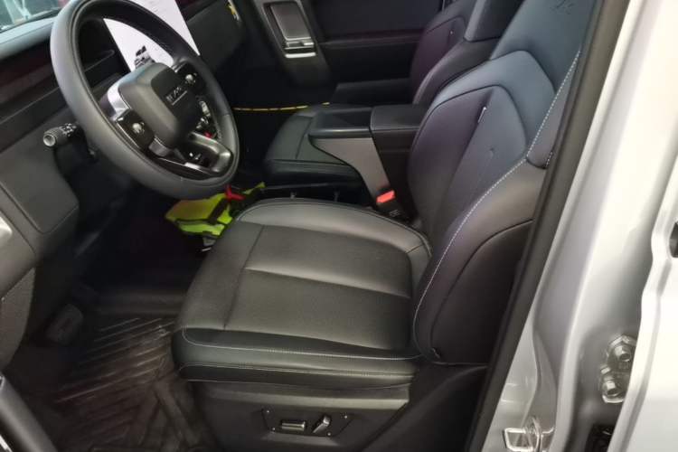 Used iCAR V23 2025 550 Two-Wheel Drive Intelligent Driving Version Left Front Seat
