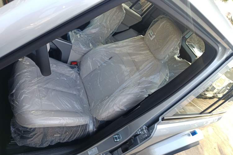 Used iCAR V23  Left Front Seat
